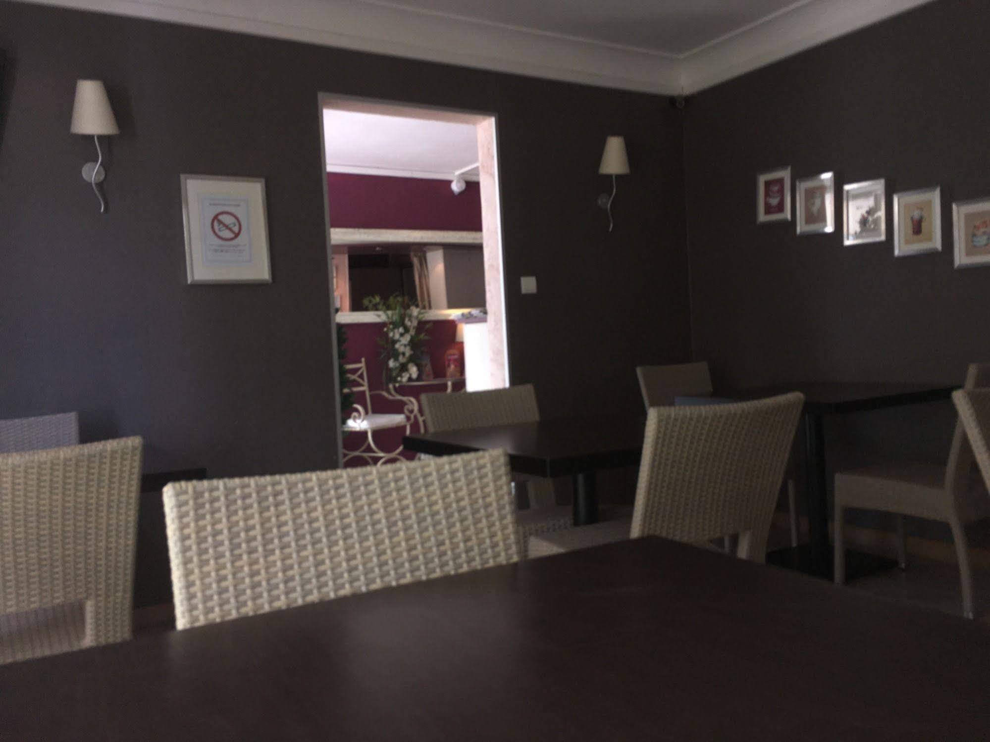 Hotel Prado Avec Parking - Proche Zenith ตูลูส ภายนอก รูปภาพ
