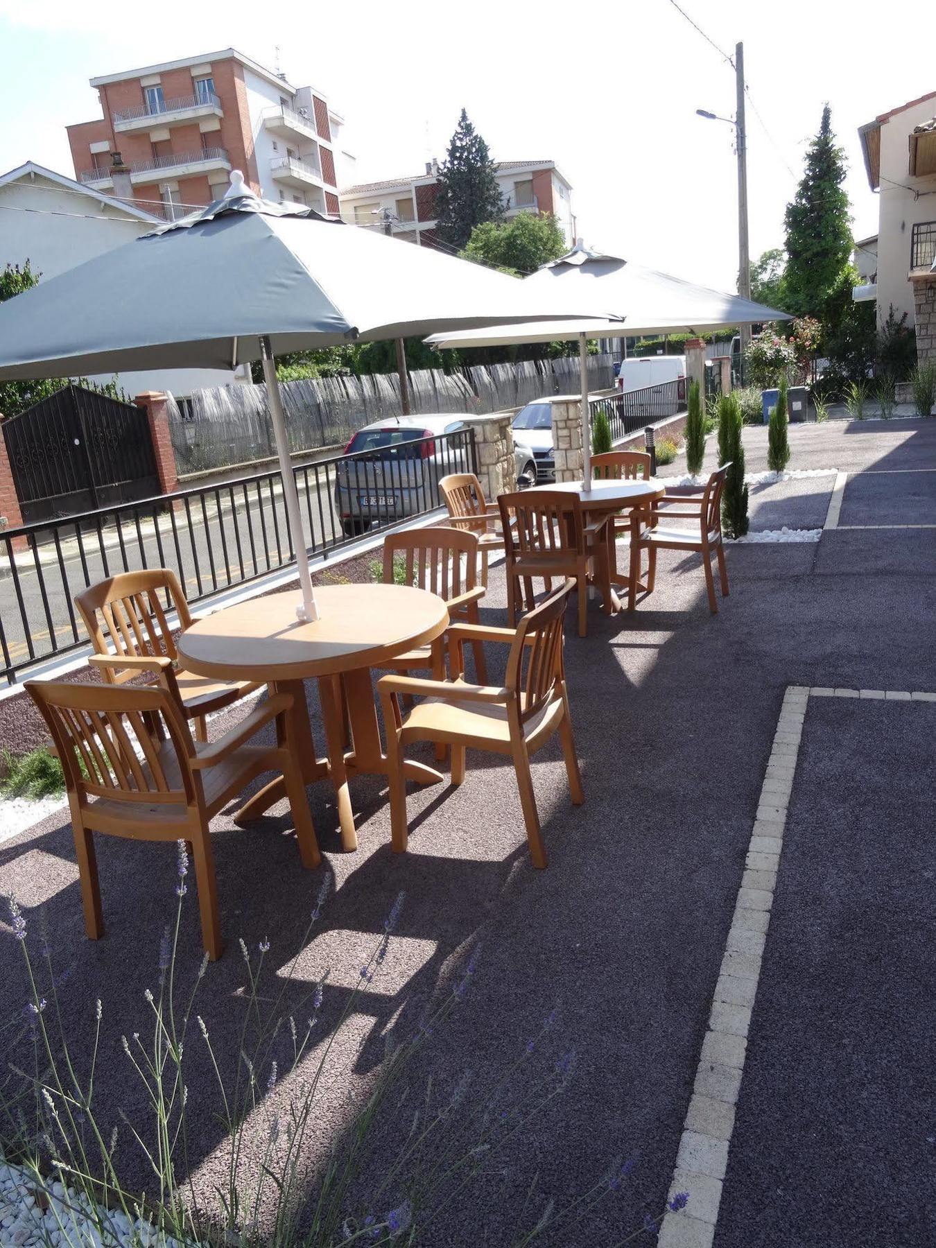 Hotel Prado Avec Parking - Proche Zenith ตูลูส ภายนอก รูปภาพ